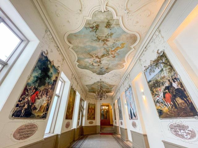 ERSTBEZUG NACH SANIERUNG: 2 Zimmer Altbauwohnung | Nahe der Wiener Innenstadt