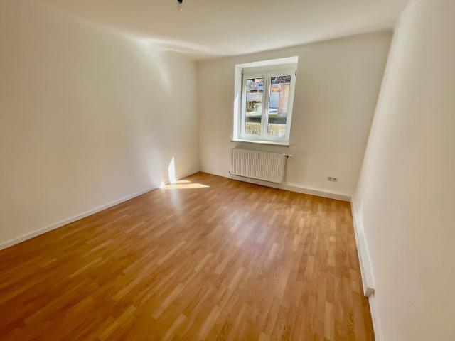 2 Zimmer | kleiner Balkon