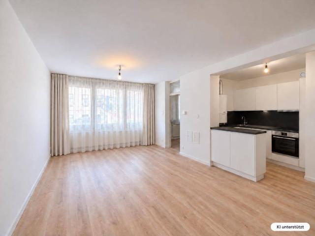 Erstbezug nach Sanierung: 2 Zimmer inklusive Tiefgaragenstellplatz! ab 1.12