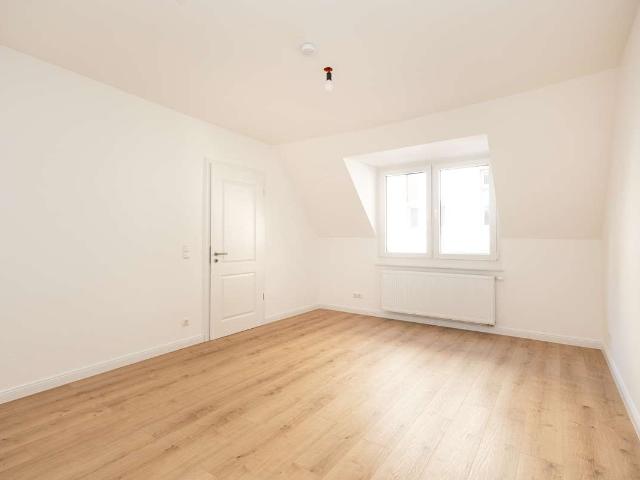 Erstbezug nach Sanierung* 2 Zimmer Wohnung Altbau im Nordend