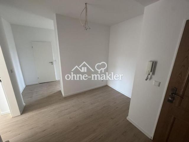 Erstbezug nach Sanierung: 2 Zimmer Wohnung mit großem Balkon & Gartenblick in Duisburg Rahm!