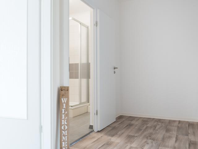 Erstbezug nach Sanierung! 2 Raum Wohnung mit Dusche und Balkon