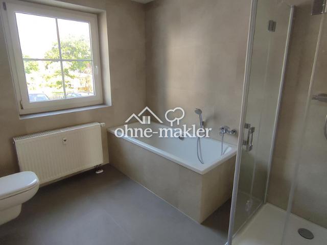 Erstbezug nach Sanierung 2 Raumwohnung mit Dusche und Wanne