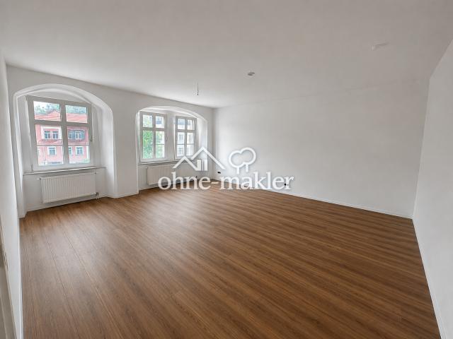Erstbezug nach Sanierung: 4 Zimmer Altbau, 93 m², 1. OG – direkt am Markt Weida