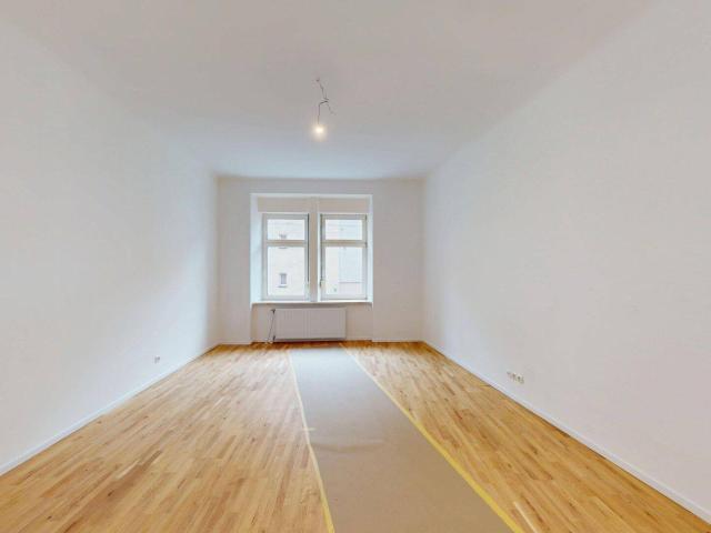 Erstbezug nach Sanierung: Charmante 1 Zimmer Wohnung mit separater Küche nahe Seifenfabrik in der Herrgottwiesgasse