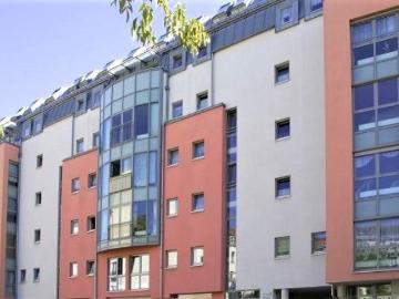 Erstbezug nach Sanierung: altersgerechte 2 Zimmer Wohnung mit Aufzug