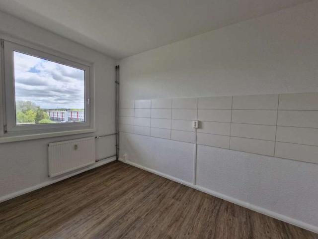 Erstbezug nach Sanierung geräumige 3 Raumwohnung