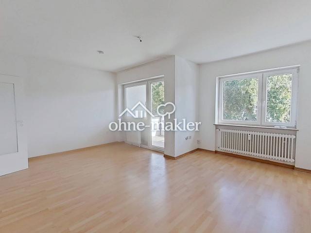 ERSTBEZUG NACH SANIERUNG: Große 3 Zimmer Wohnung mit BALKON in BADEWANNE