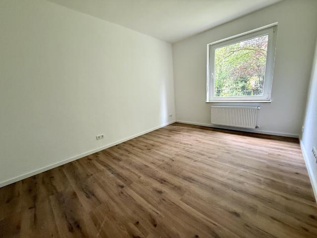 Erstbezug nach Sanierung Gut geschnittene 3 Zimmerwohnung