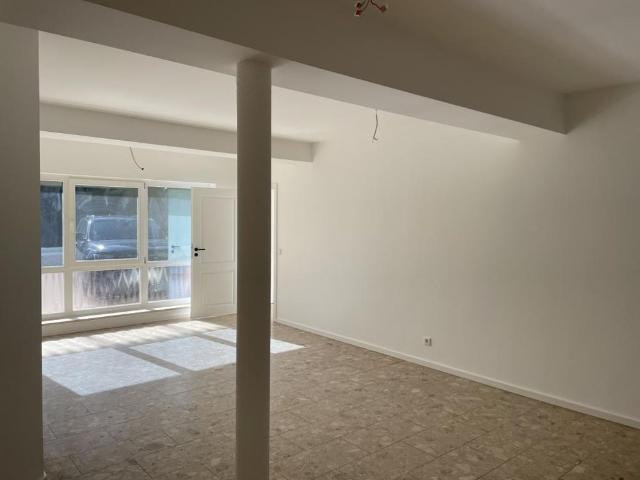 Erstbezug nach Sanierung: Exklusive 3 Zimmer Gartenwohnung in Löbau