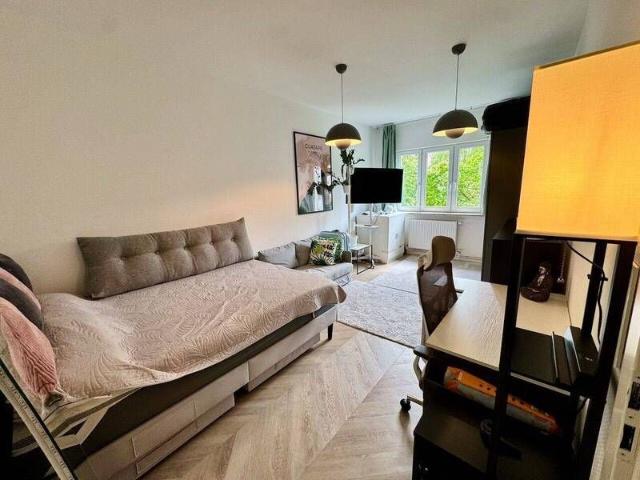Erstbezug nach Sanierung / First Move In: Exklusives 1 Zimmer Design Apartment in Berlin Schmargendorf