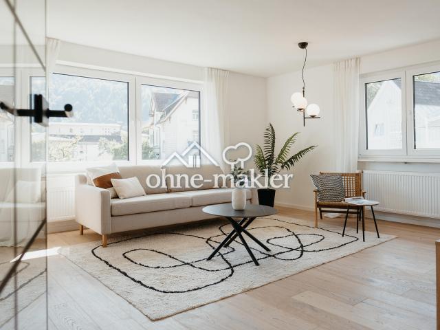 Erstbezug nach Sanierung | Helle 3,5 Zimmer Wohnung mit Südbalkon provisionsfrei & einzugsbereit