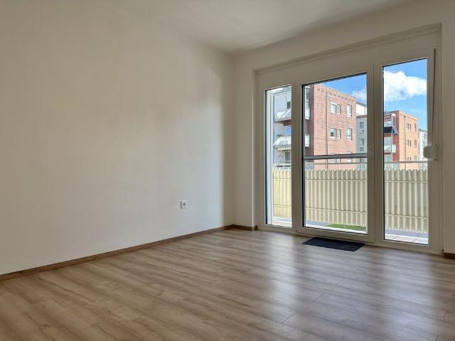 Erstbezug nach Sanierung – Helle 2 Zimmer Wohnung mit Balkon, Schwedenofen und eigenem Parkplatz!