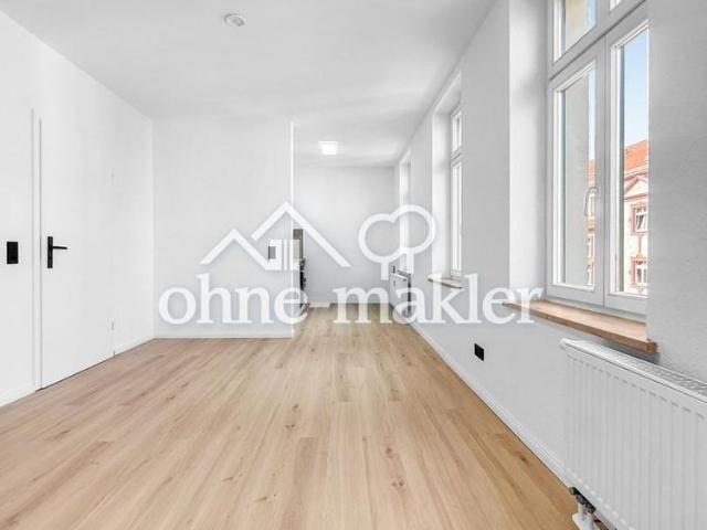 Erstbezug nach Sanierung: Helle Wohnung mit moderner Ausstattung