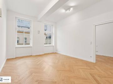 Erstbezug nach Sanierung in begehrter Wohngegend