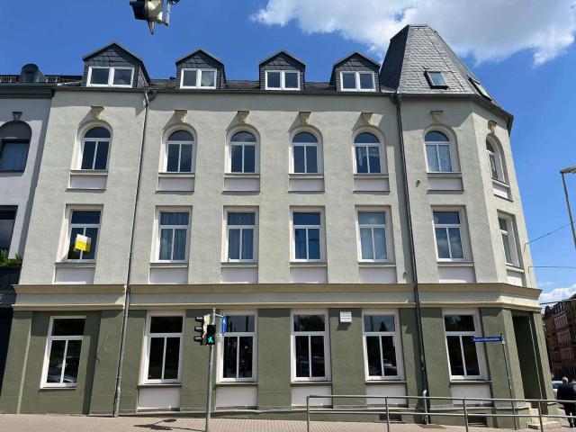 Erstbezug nach Sanierung Ihre neue Dachgeschosswohnung