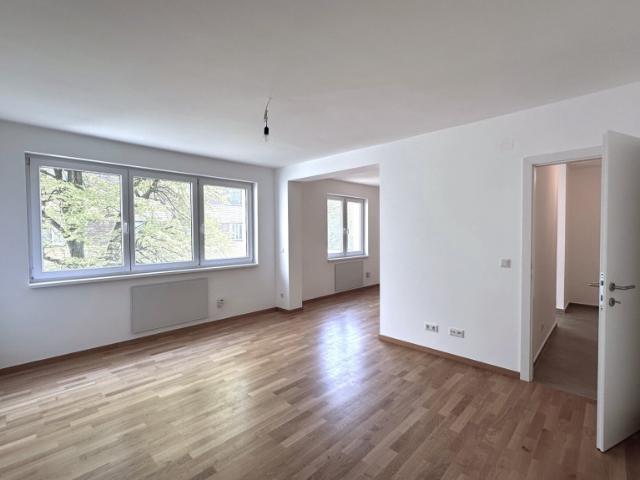 ERSTBEZUG nach SANIERUNG lichtdurchlutete 2 3 Zimmerwohnung perfekter Schnitt Breitenfurt bei Wien