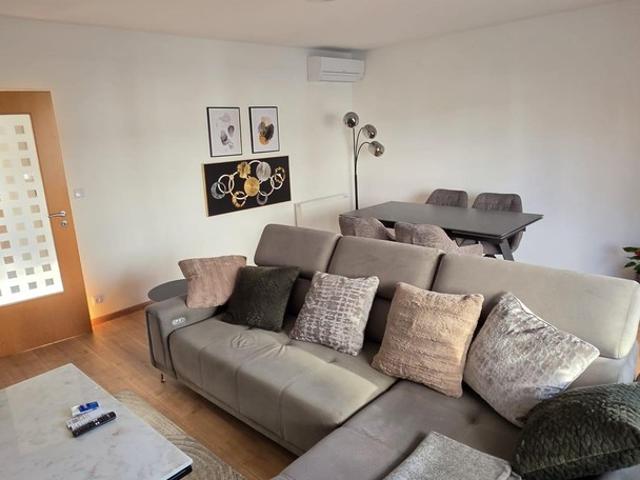 Erstbezug nach Sanierung: Möblierte 2 Zimmer Wohnung mit Balkon und Klimaanlage, Ludwigshafen