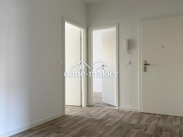 Erstbezug nach Sanierung – moderne 4 Zimmer Wohnung mit Balkon und Blick ins Grüne