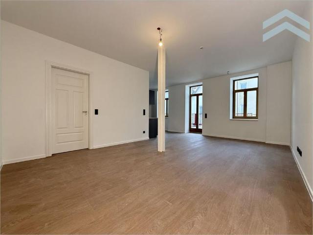 Erstbezug nach Sanierung moderne Wohnung mit historischem Charme