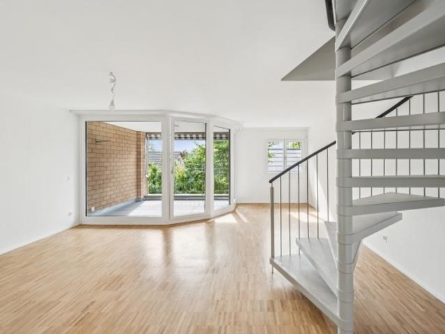 Erstbezug nach Sanierung Maisonettewohnung mit Gartensitzplatz