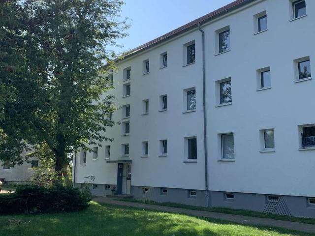 Erstbezug nach Sanierung mit Balkon: attraktive 3 Zimmer Wohnung in Fehrbellin