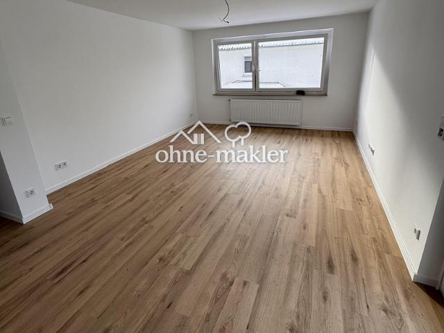 Erstbezug nach Sanierung mit EBK & Balkon freundliche 2,5 Zimmer Wohnung in Rinteln