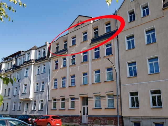 Erstbezug nach Sanierung mit Einbauküche und Südbalkon