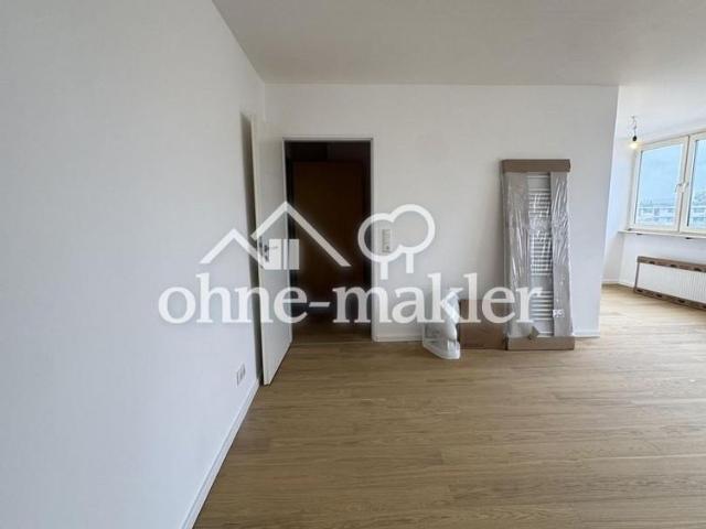 Erstbezug nach Sanierung. Sehr Helle 2 Zimmer Wohnung mit Einbauküche