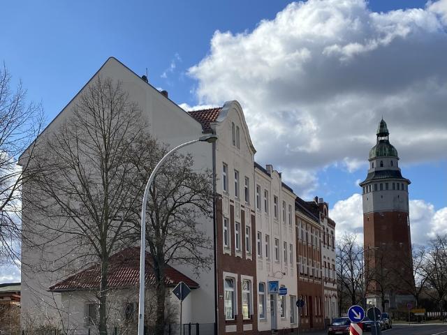 Erstbezug nach Sanierung – Stilvolle 4 Zimmer Altbauwohnung mit 126 m²