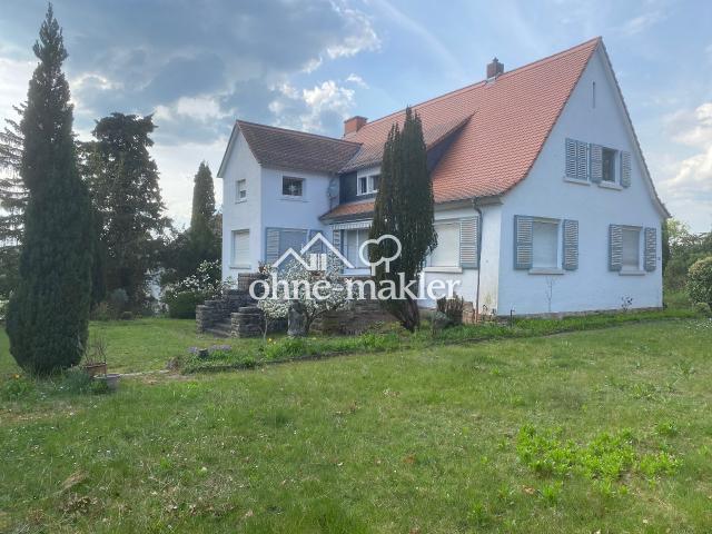 Erstbezug nach Sanierung: Stilvolles Wohnen im Villenviertel mit Süd Terrasse und Gartenanlage