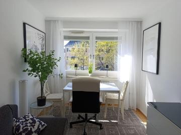 Erstbezug nach Sanierung: Vollmöblierte 2 Zi. Wohnung