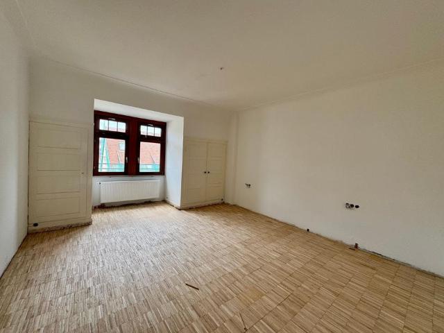Erstbezug nach Sanierung Modernisierte 2 Zi Wohnung in zentraler Lage