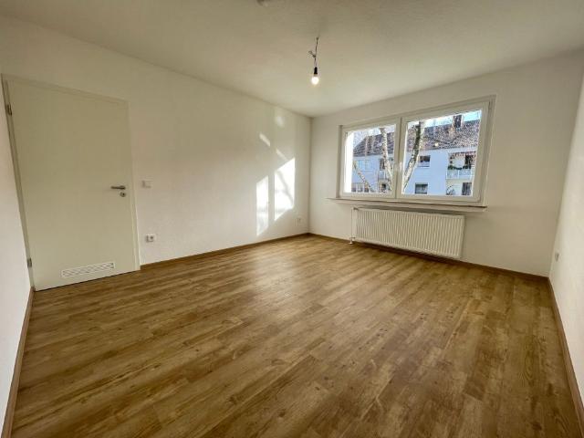 Erstbezug nach Sanierung*Aufzug*Balkonwohnung*Holsterhausen