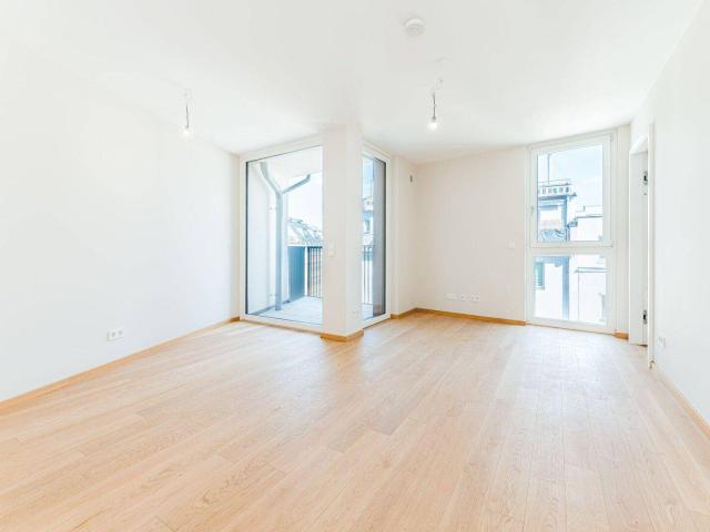 Erstbezug! Nähe U6/U4! Helle 2 Zimmer Wohnung mit Loggia zu vermieten!