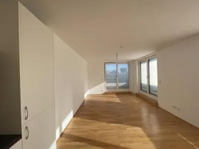 Erstbezug: Neu errichtete 3 Zimmer Dachgeschosswohnung mit Terrasse