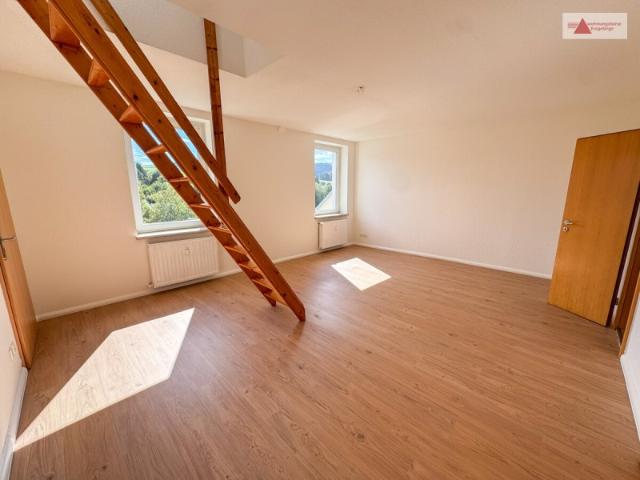 Erstbezug neu sanierte 2 Raum Wohnung in zentraler Lage von Lößnitz