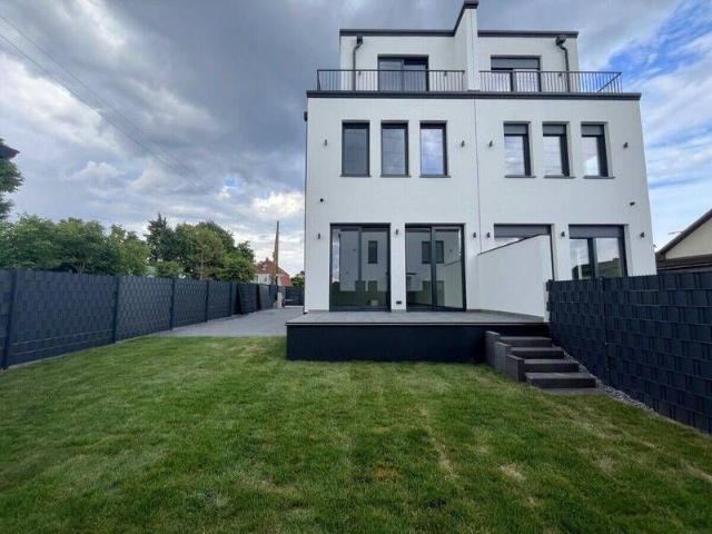 Erstbezug ! Neubau DHH in Berlin Johannisthal