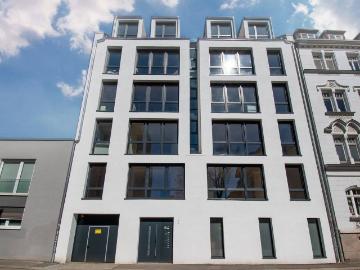 ERSTBEZUG. SONNIG. LINDENAU. | Ihr neues Heim mit Balkon