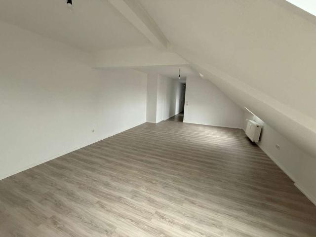 Erstbezug: Sanierte 2 Zimmer Wohnung in zentraler Lage von Düsseldorf