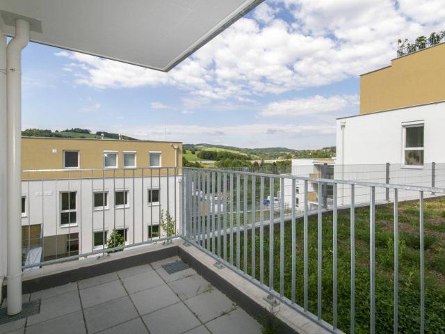 ERSTBEZUG: schöne Terrassenwohnung