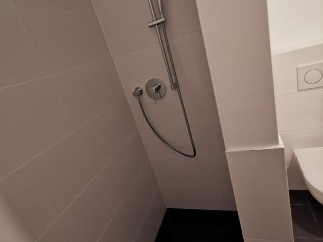 Erstbezug: schöne 21 m² 1 Zimmer Whg. mit Einbauküche, Balkon u. angrenz. Dachterrasse in Schöneberg