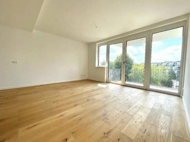 ERSTBEZUG Schöne 3 Zimmer Wohnung mit Balkon