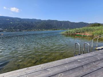 ERSTBEZUG Seebungalow mit eigenem Seezugang Ossiacher SEE