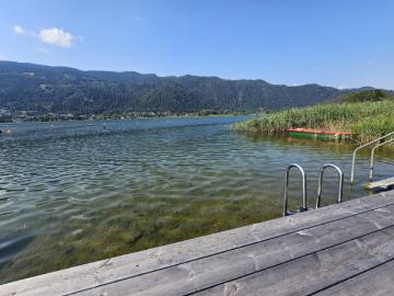 ERSTBEZUG Seebungalow mit eigenem Seezugang Ossiacher SEE