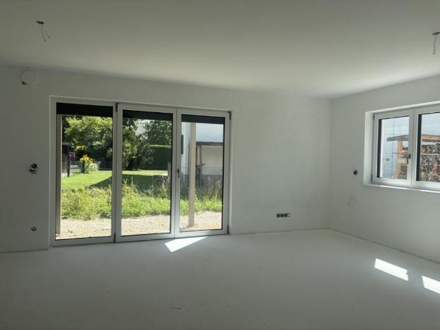 Erstbezug: Stilvolle 2 Zimmer Wohnung mit Terrasse & perfekter Anbindung