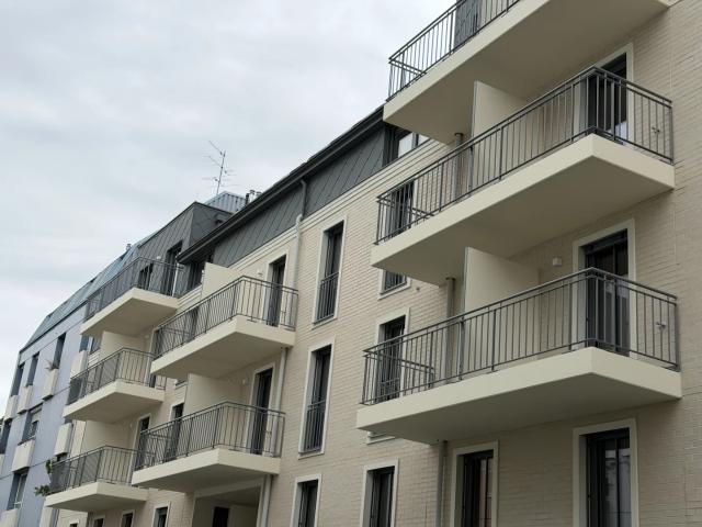 ERSTBEZUG + PERFEKT für Zwei + 16m² TERRASSE + nachgefragte LAGE + MODERNE Haustechnik!