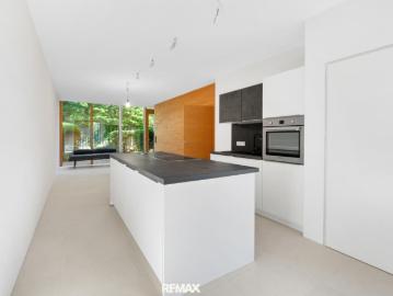 Erstbezug: Premium Reihenhaus in ökologischer Bauweise
