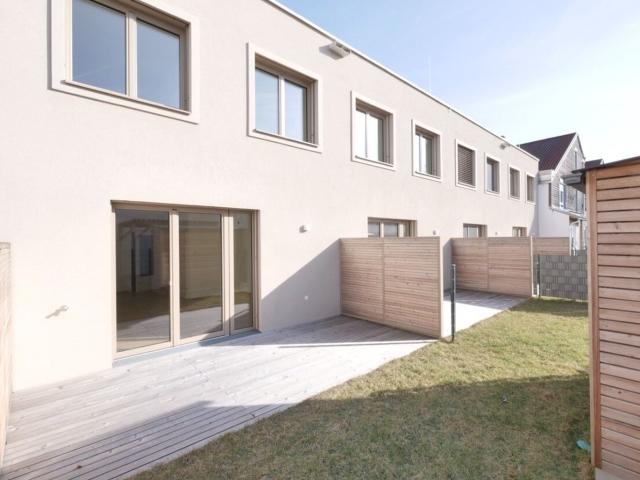 Erstbezug Reihenhaus 4 Zimmer | Parken | Garten | Pv Anlage