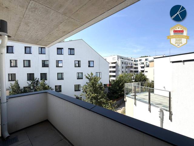 Erstbezug: Ruhige 2 Zimmer mit Blick in den grünen Innenhof